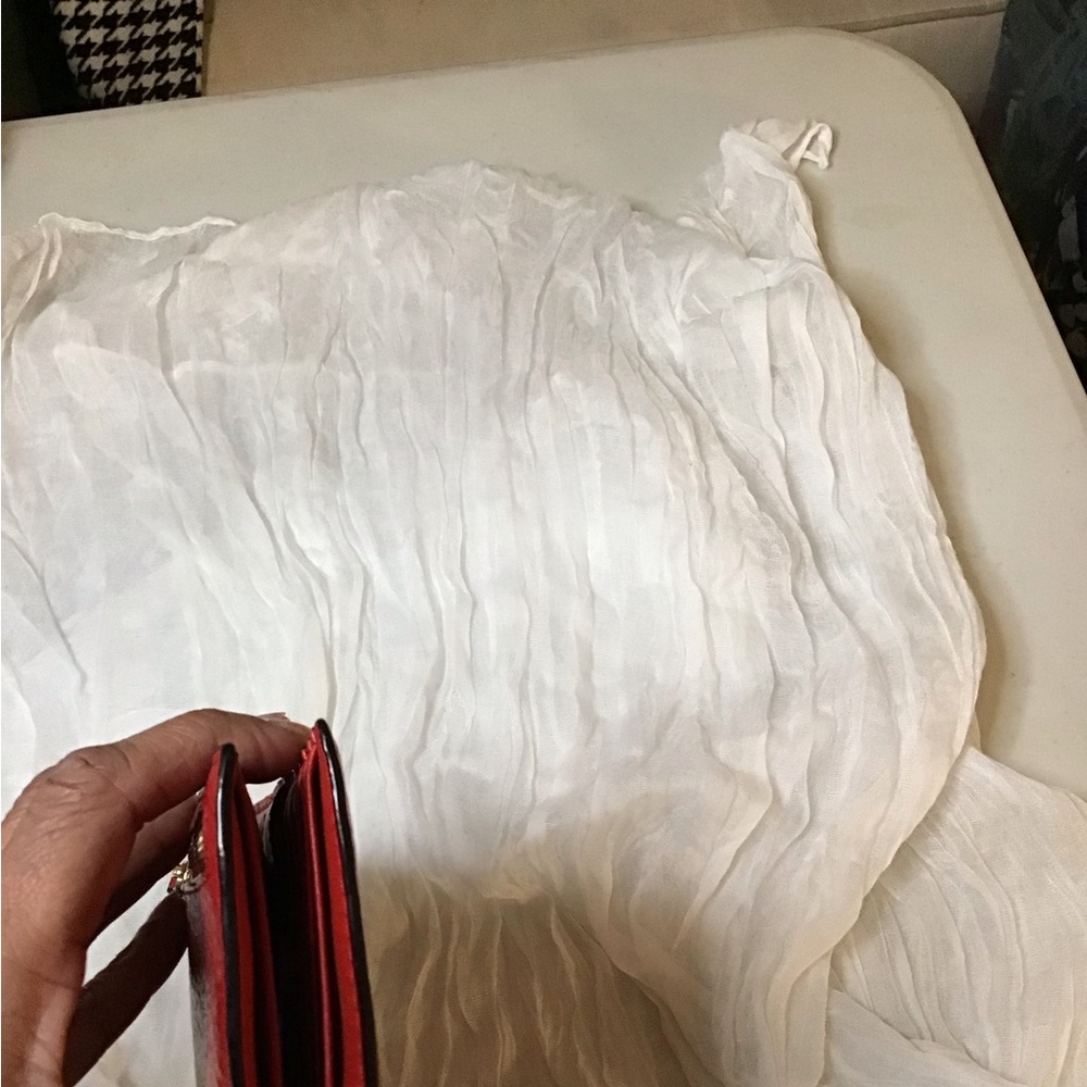 LIVE SHOW/ LOW START: Kate Spade Red Flap Snap Wallet